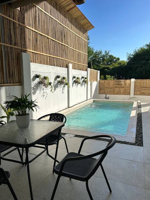 Modern Homey Beach Villa with Pool