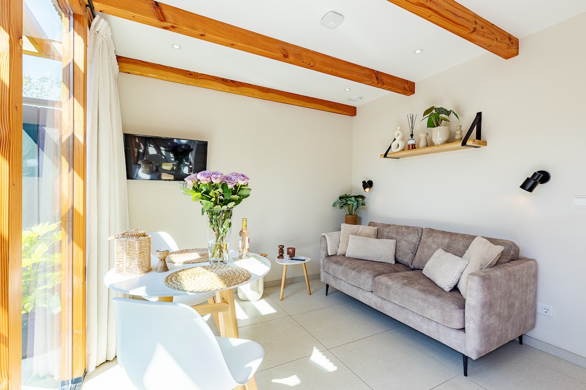 Popular Airbnb listing: Tiny House Casa Duna Domburg in Veere