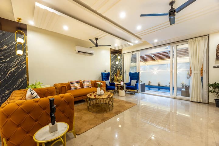 Living room image 3