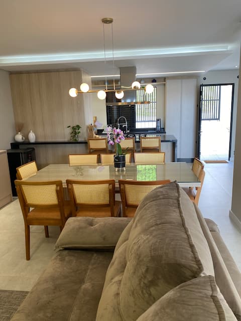 Top Airbnb: Beach house - on the sand with jacuzzi em Biguaçu