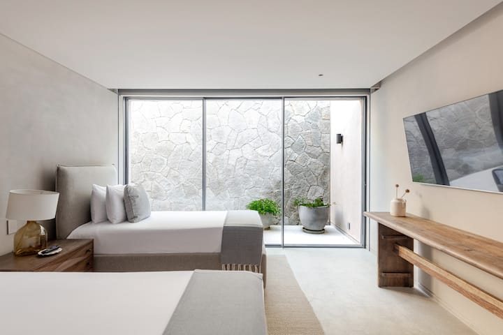 Habitación de la niñera (junto a la sala de juegos para niños)