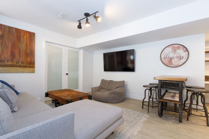 Family Suite In Highlands - Squamish