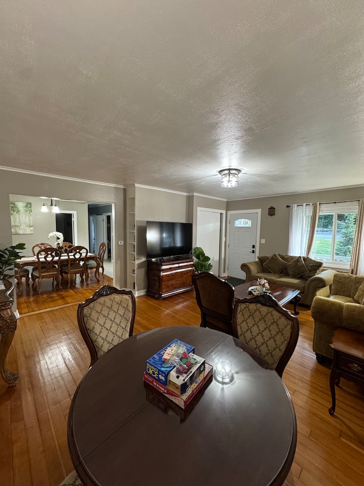 Home In Mount Vernon - Mount Vernon, WA