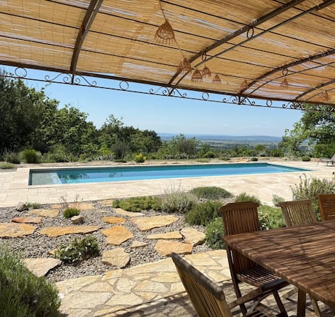 Secluded Provençal home with pool & stunning views