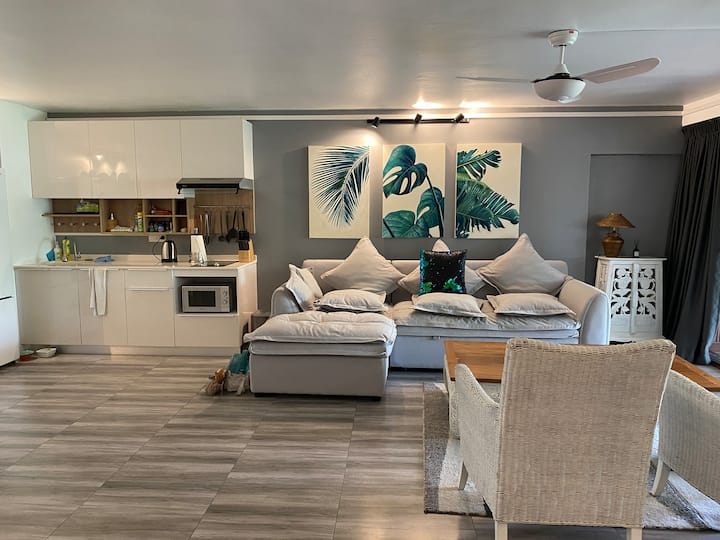 Large Oceanfront Fully Renovated, On Beach Rd - Thailand