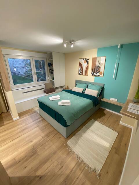 Lovely Studio Apartment Green