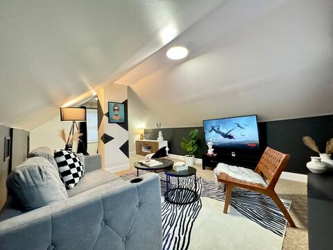 Tiny Charming! Pet-Friendly • Wi-Fi • Parking • NY