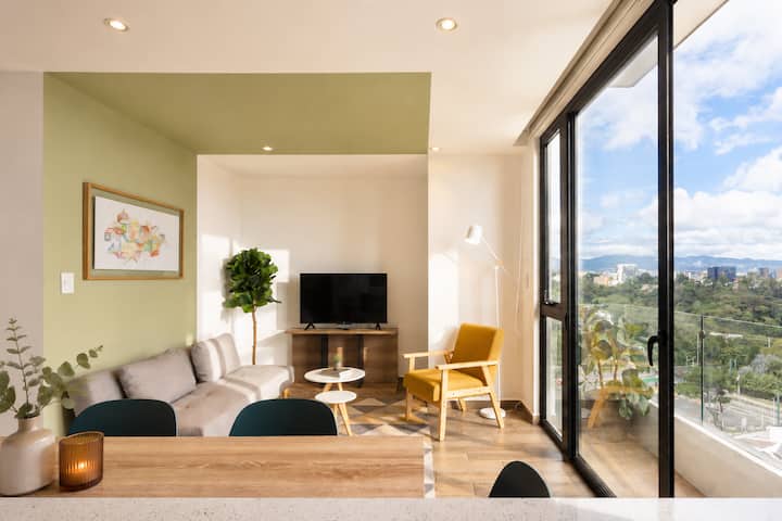 Spacious Two Bedroom Apartment With Amazing Views - Guatemala