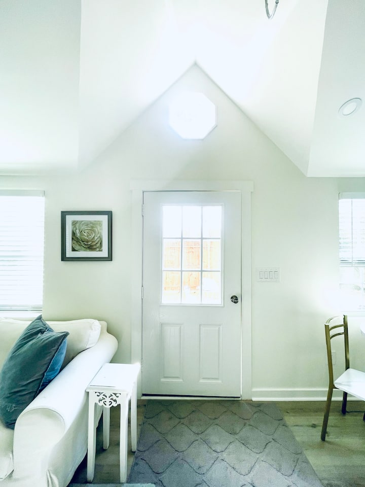 Dreamy Tiny Guest House On Our Horse Farm! - Franklin, TN
