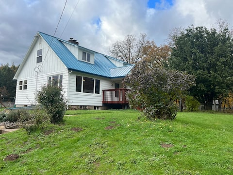 4bd+bunkroom Sleeps 20+, Wi-Fi, Pets Ok!