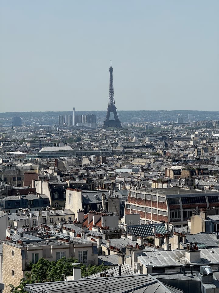 Appartement Montmartrois Avec Vue Sur Paris ! - París