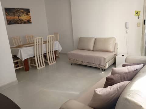 Popular Airbnb listing: Apartment in Pitangueiras in Guarujá
