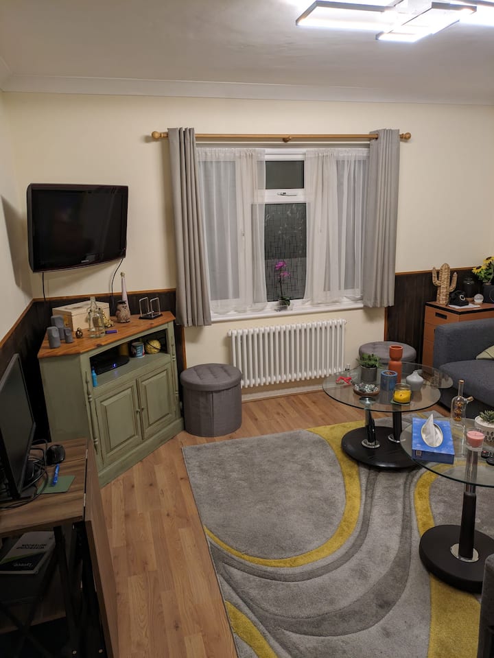 Charming, Cosy And Spacious Apartment - Harrow