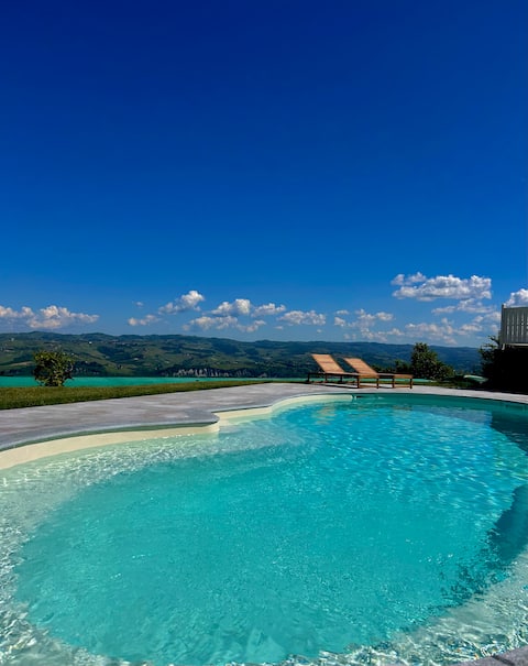 Cascina Montè - private pool overlooking the Langhe