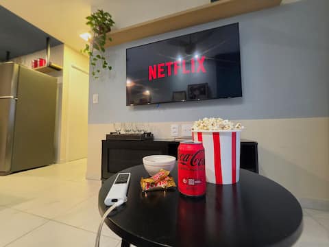 Top performing Airbnb: Brand new penthouse at JSmart JV, 2 en-suites, 600 mb WiFi in Aldeota
