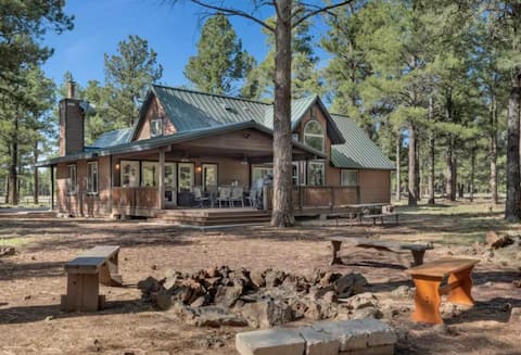 Pine Family Retreat-quiet family cabin/GrandCanyon
