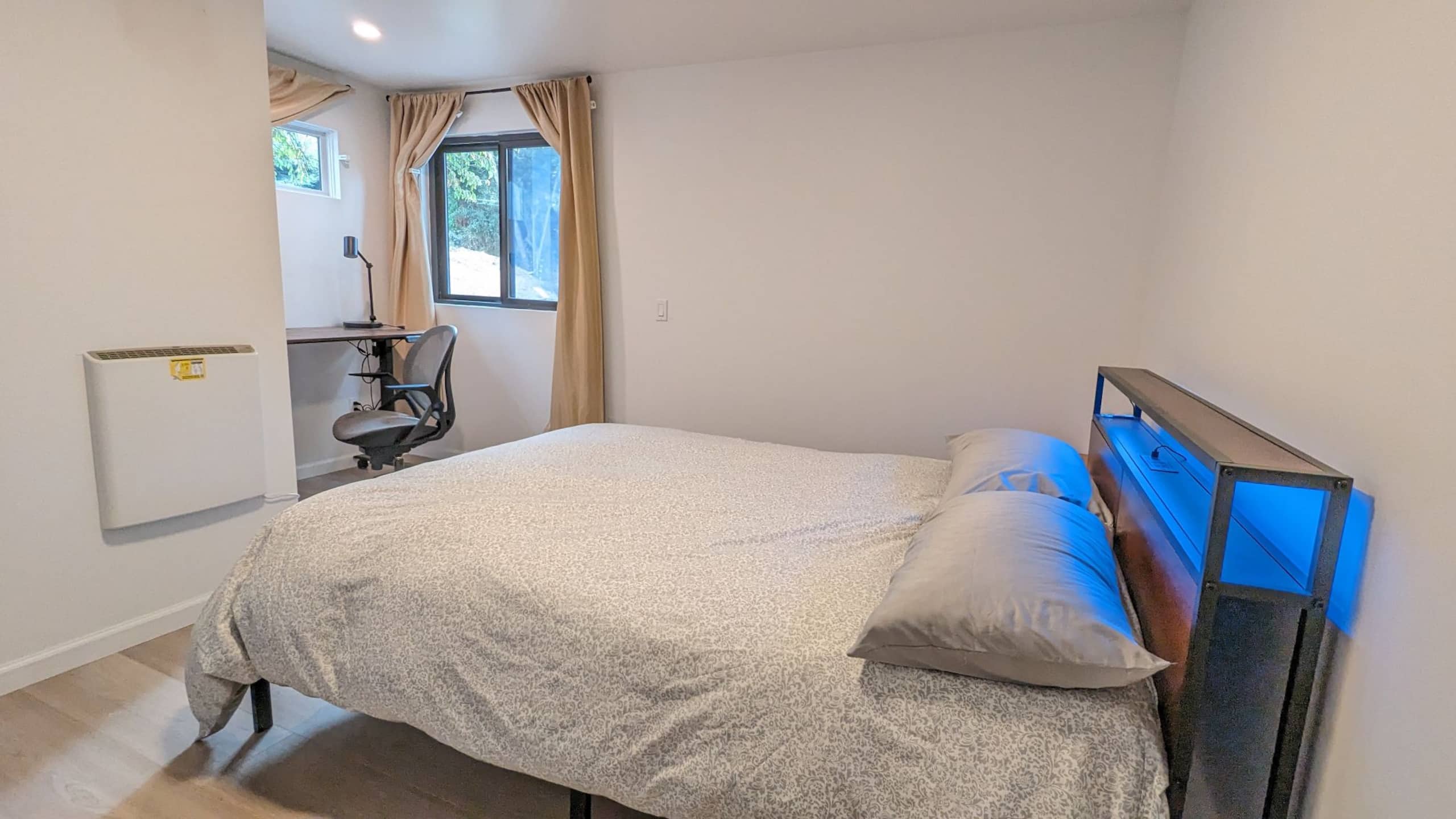 Guesthouse in South San Francisco · ★4.76 · 2 bedrooms · 4 beds · 2 shared baths - Image 4