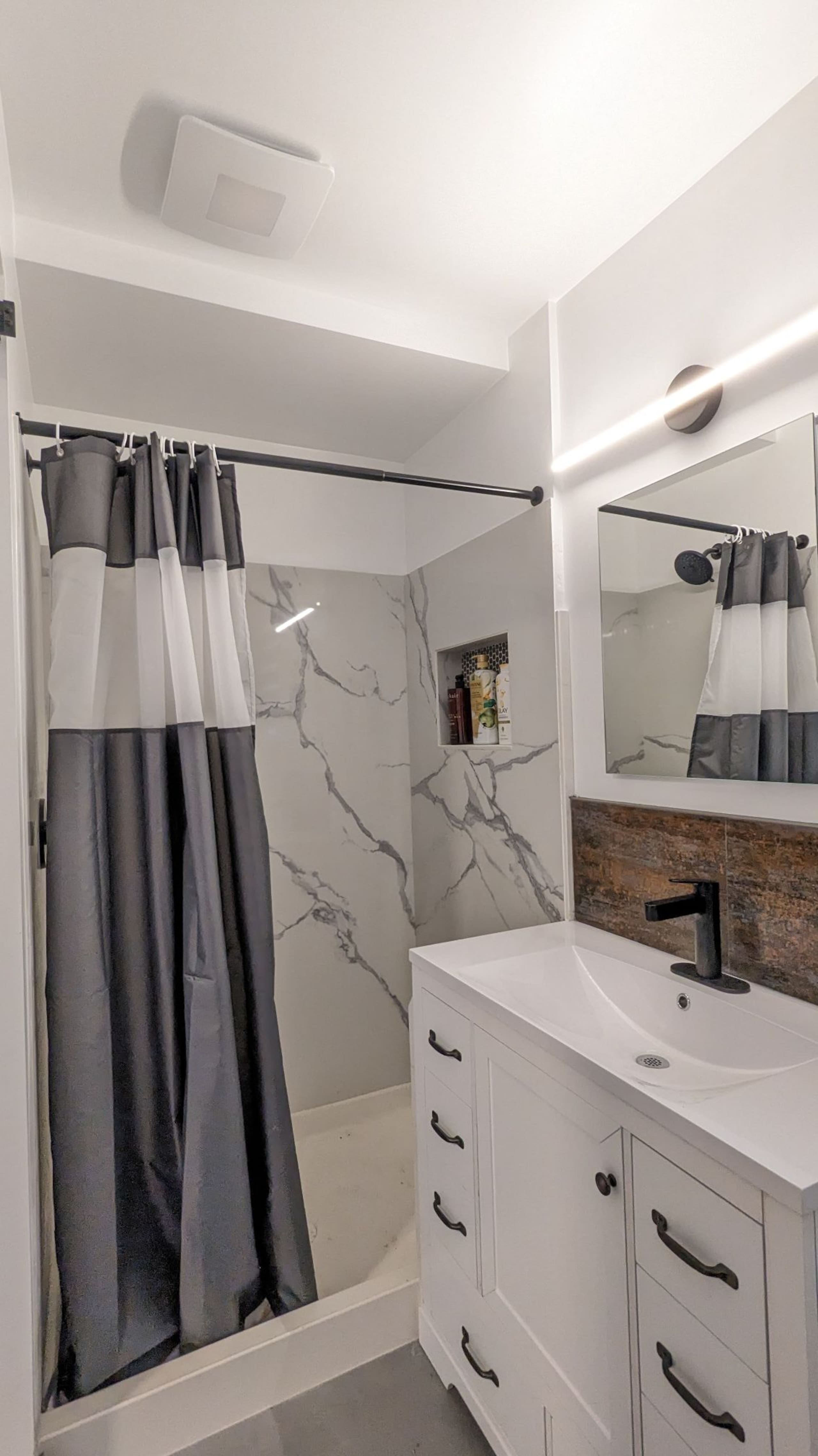 Guesthouse in South San Francisco · ★4.76 · 2 bedrooms · 4 beds · 2 shared baths - Image 8