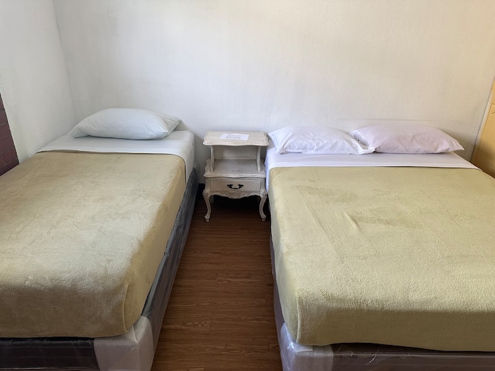 საძინებელი 4