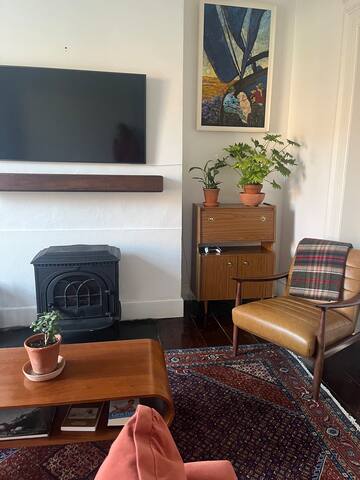 Stylish 3 Bedroom Home in Stoneybatter gallery image 4