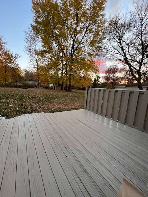 Cozy Escape l 3 bed 1 bath l Large yard l Deck