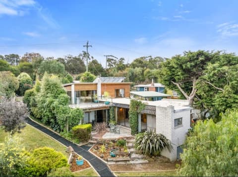 Ulmia Riverfront retreat and Aurora viewing