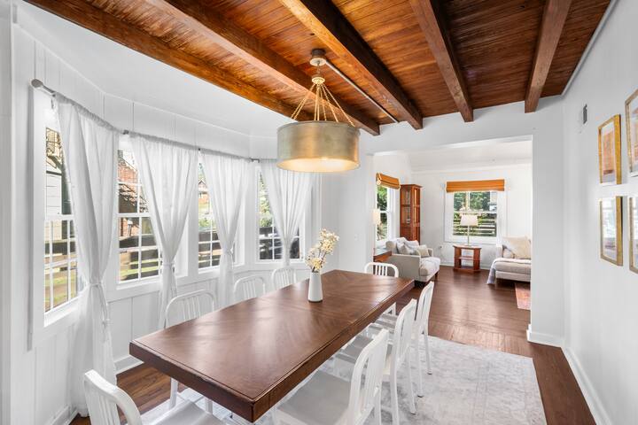 4-Bed Farmhouse Bliss Near It All gallery image 2