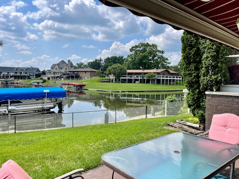 Peaceful Getaway Spacious 4 BR River views/ ND!