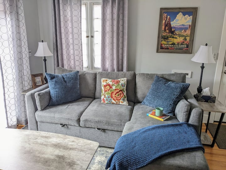 Quaint House Near Downtown, 6 Mi To Garden Of Gods - Colorado Springs, CO