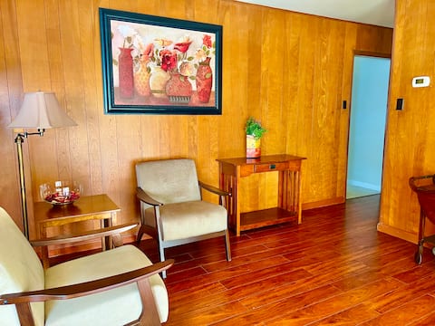 Successful Airbnb property: Cozy home near Medical center in Woodlawn Hills/ Ingram Hills