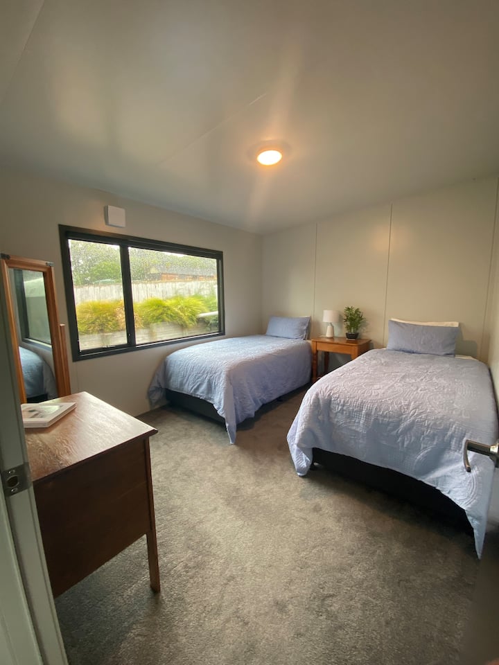 2 единечни кревета