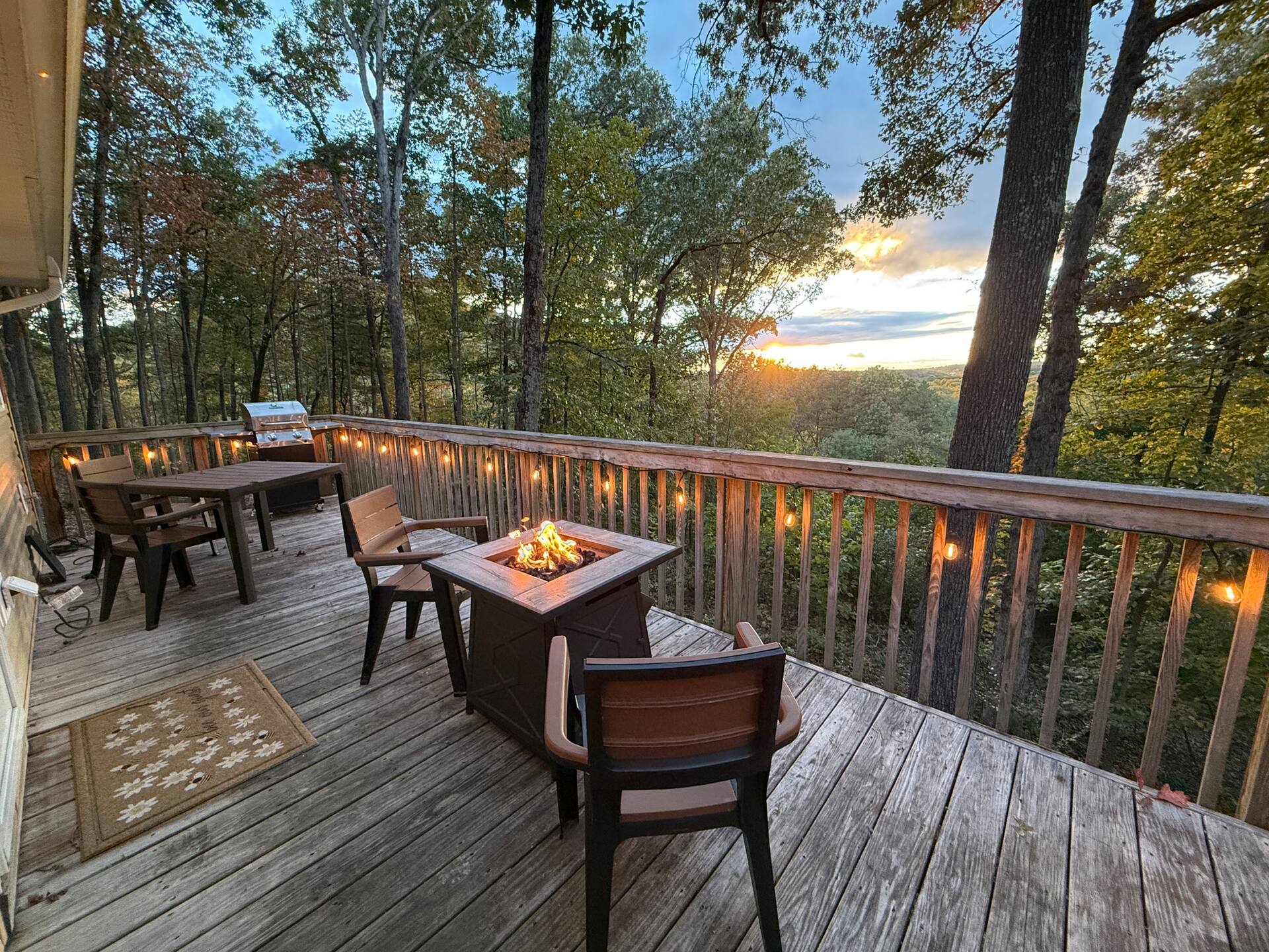 Shenandoah Twilight | Sunset Views w/ Hot Tub