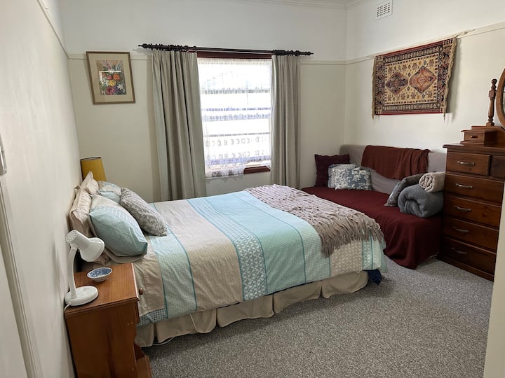 Cosy Country Cottage - Gippsland
