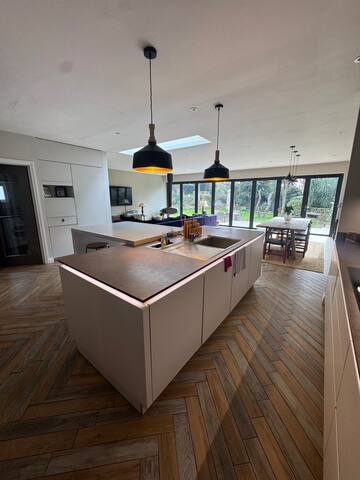 Big, bright stylish home in London – 2 night min gallery image 2