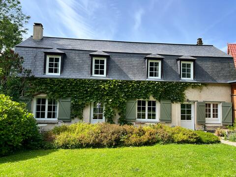 Charming family home, beach on foot