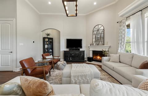 Top Airbnb: Retreat House in Spicewood in Lakeway
