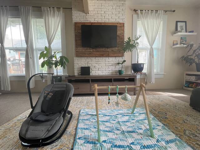 Sunlit Surf Retreat gallery image 3