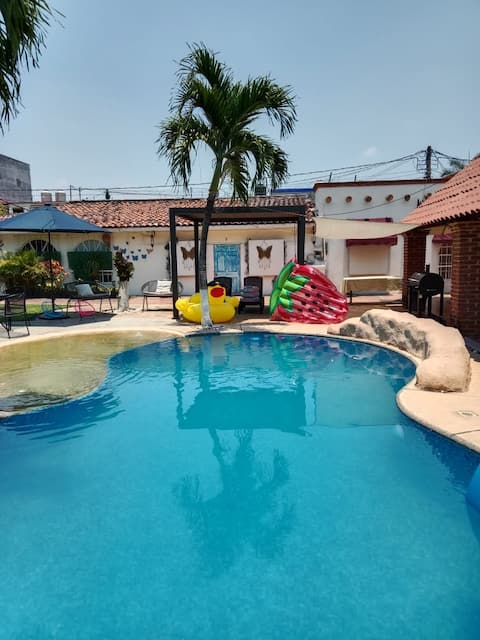 Casa Del Real for 22 people.