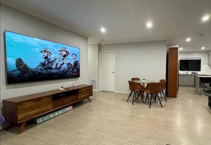Home In Wyndham Vale (Manor Lakes) Melbourne - リトル・リバー