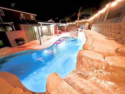 Colossal 4k Resort•POOL•Golf•SPA•Poker•SLEEPS 40+