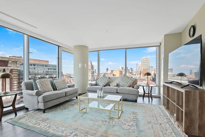Luxurious 2BR 2BA Back bay heart with amazing view gallery image 2