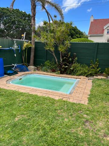 Family home in Plumstead gallery image 3