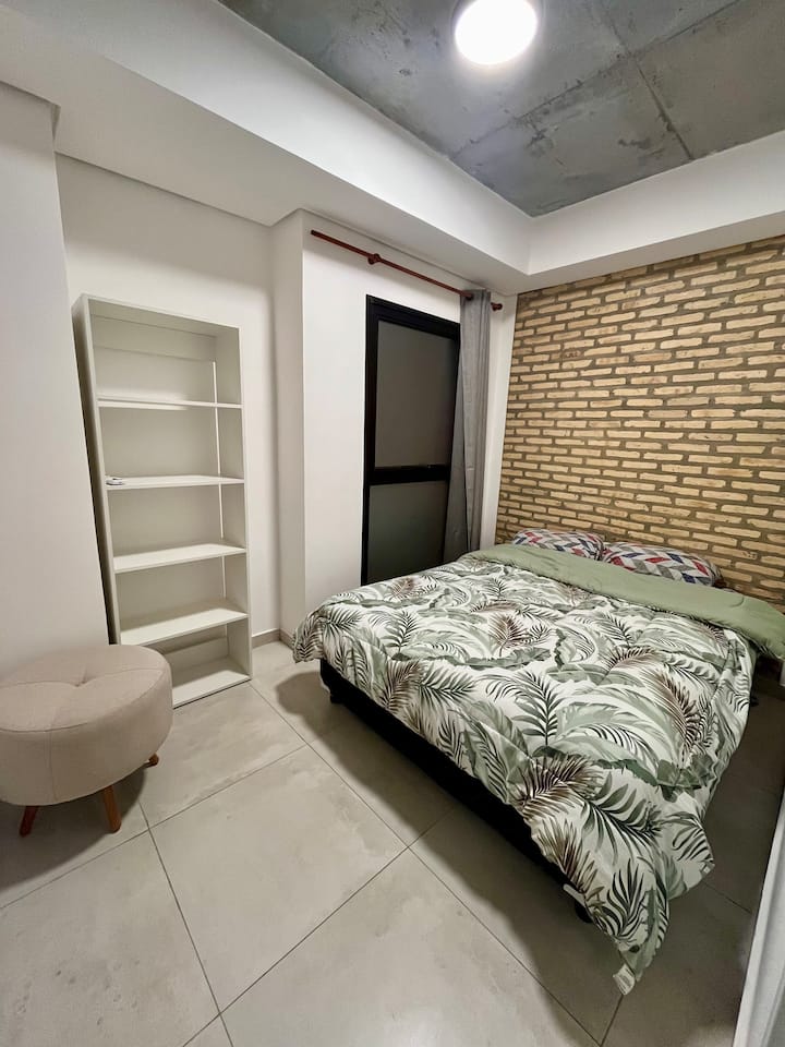 غرفة النوم 2