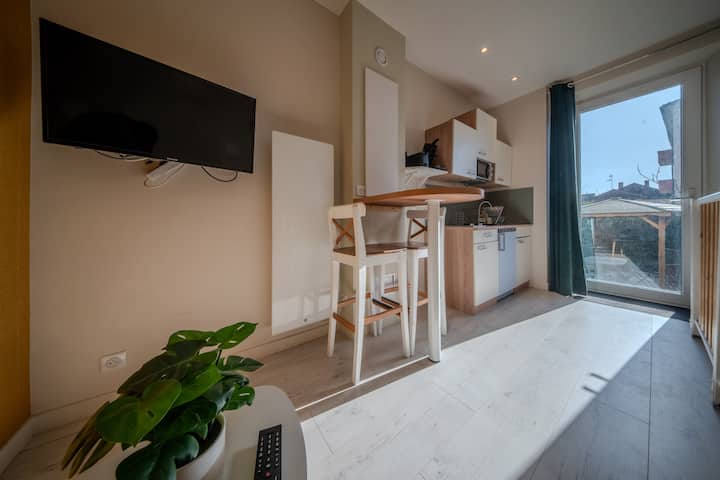 Superbe Studio Atypique Proche De La Gare Colmar - Colmar