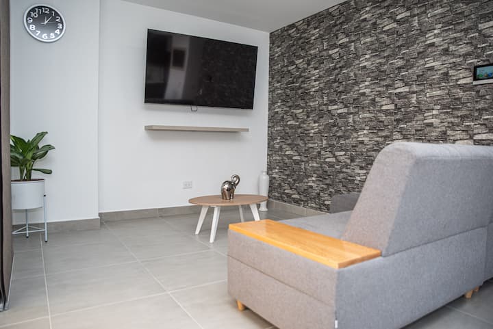 Luxury 3 Bedroom Apartment With A/c - Calazans - Medellín