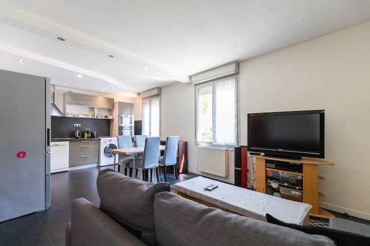 Grand Logement Entier 65m2 - Lyon Centre - Saxe - Lyon