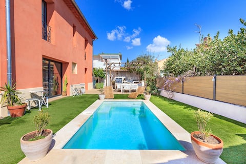 Air-conditioned villa, swimming pool, beaches 10 min walk