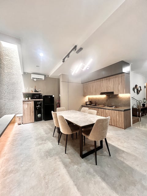 HighSierra Villa Dago 14 orang