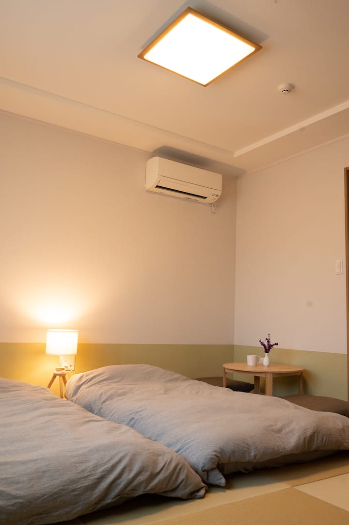 Japanese-style Room in Cozy Modern Guesthouse (楓) - Houses for Rent in ...