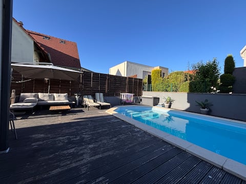 Beautiful villa, swimming pool, Strasbourg, Europapark